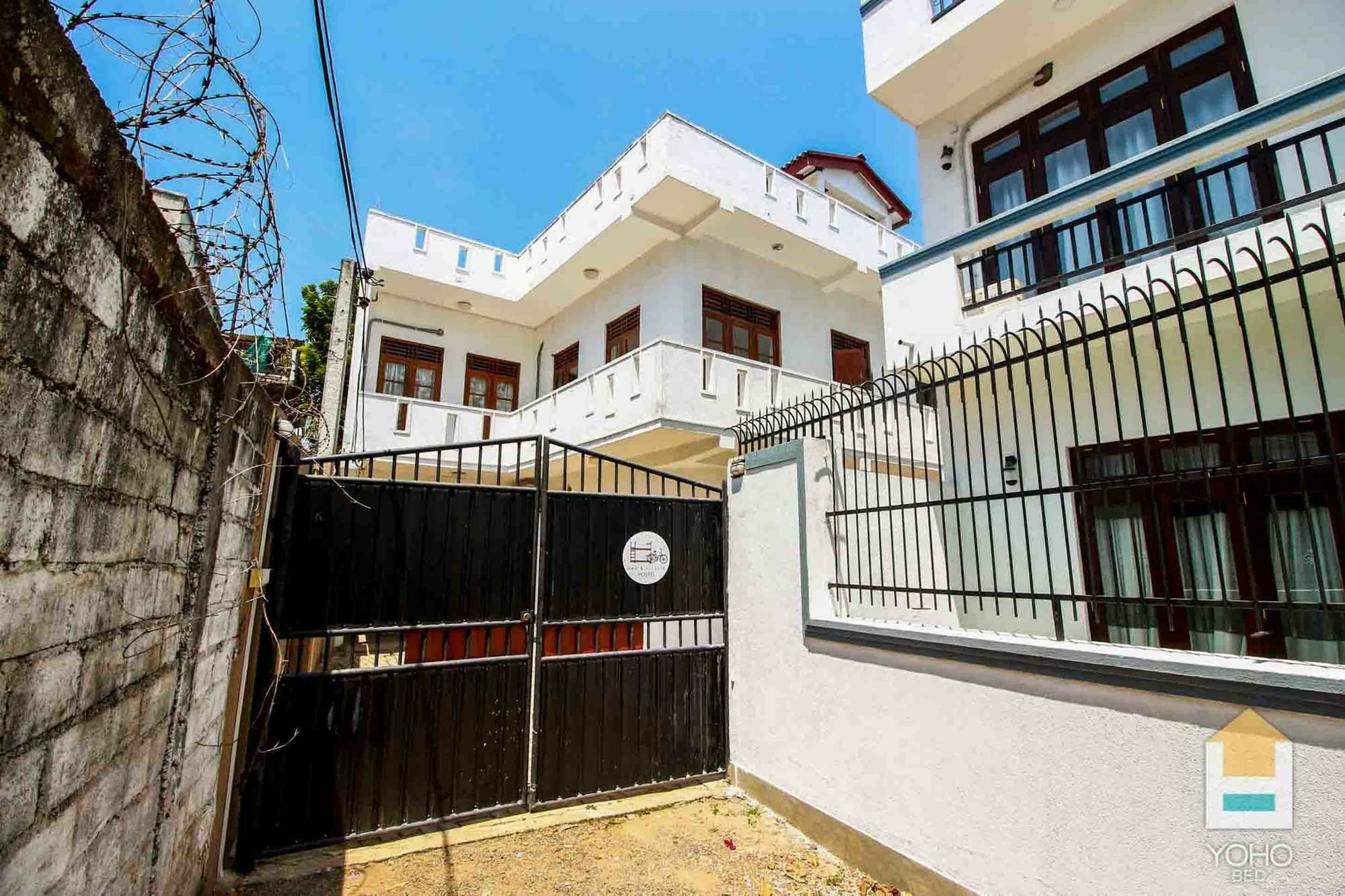 Bed & Bicycle Hostel Dehiwala-Mount Lavinia Exterior foto
