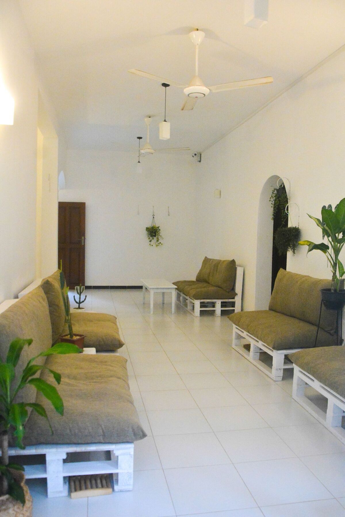 Bed & Bicycle Hostel Dehiwala-Mount Lavinia Exterior foto